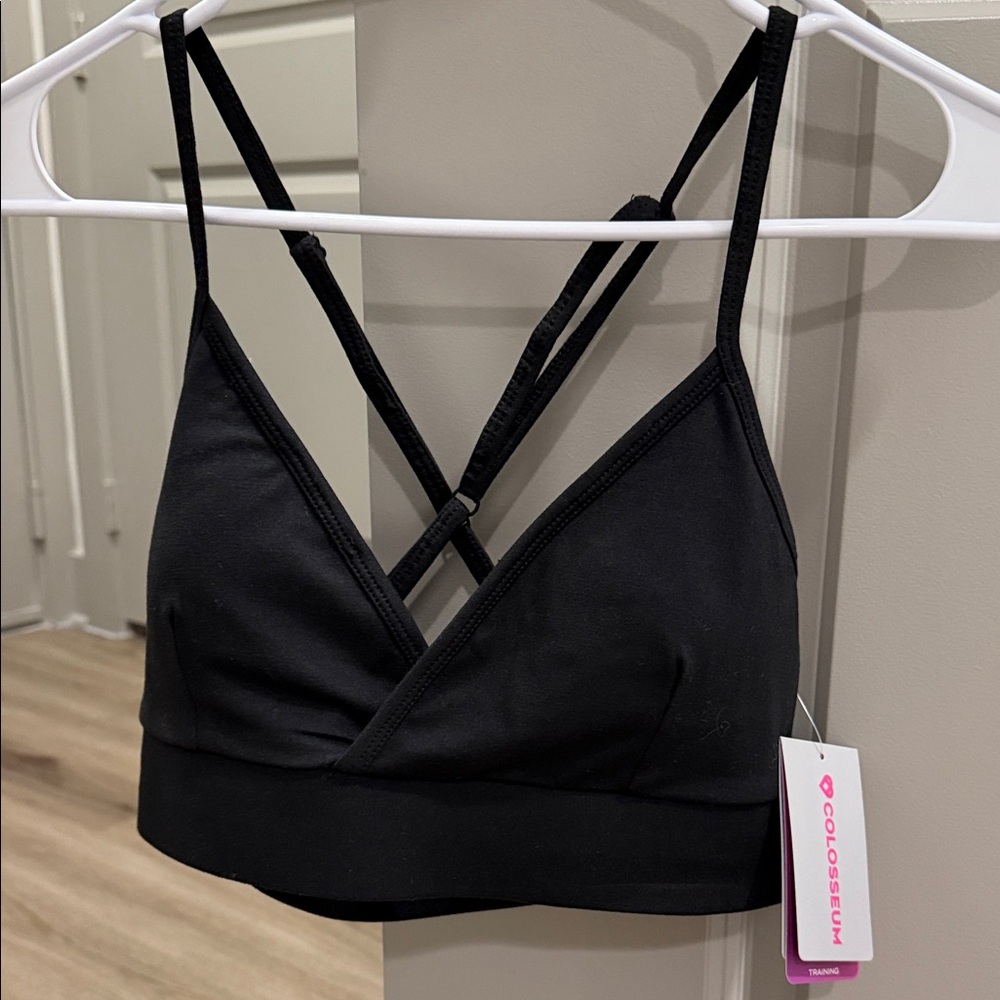 Colosseum Black Cross-Back Sports Bra size M